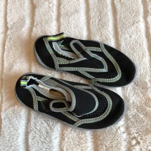 Water shoes size 7/8